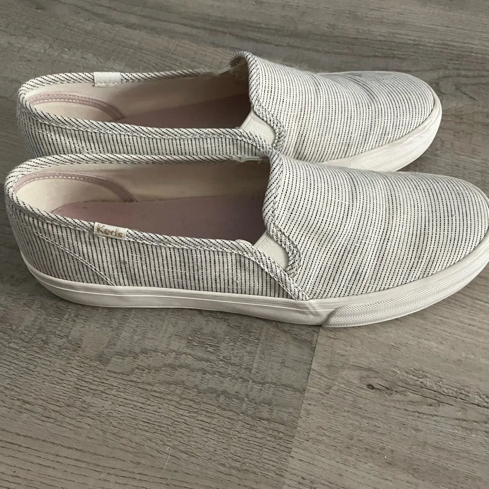Women’s Keds Striped Slip-On Sneakers 9.5 - Picture 2 of 4
